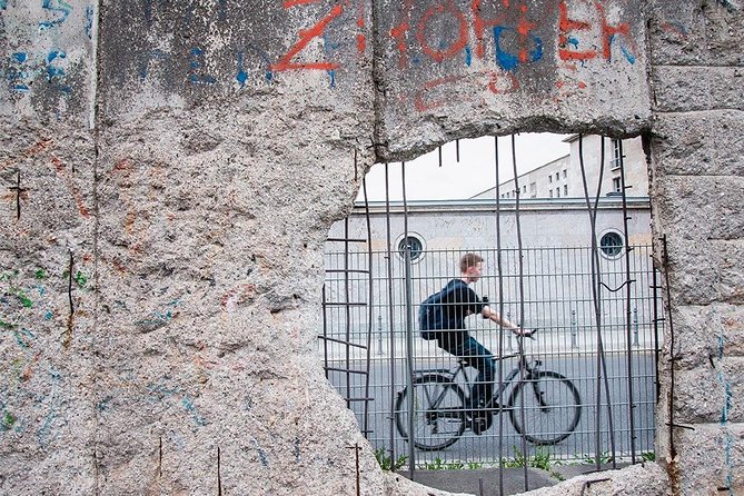 Self-Guided Audio Tour-The Fall of the wall: A light for humanity - Stop 2: Chapel of Reconciliation, Bernauer Strasse, and the Sense of Turning