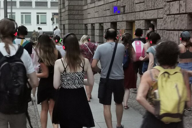 Silent disco through downtown Berlin with flash mobs - The itinerary flow, stop by stop (without the fluff)
