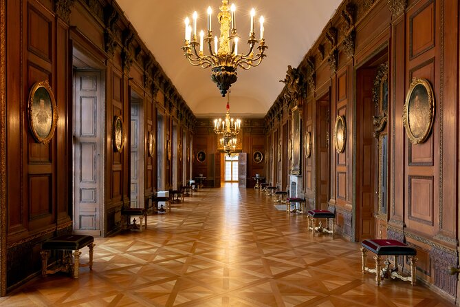 Skip-the-line Charlottenburg Palace Private Tour & Transfers - The New Wing: Golden Gallery and Chinese Room on longer options
