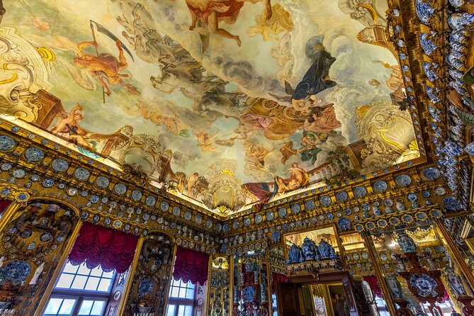 Skip-the-line Charlottenburg Palace Private Tour & Transfers - Skip-the-line tickets: time you actually get back