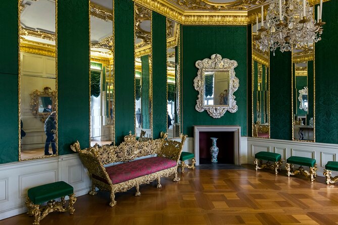 Skip-the-line Charlottenburg Palace Private Tour & Transfers - Price and value at $247.70 per person