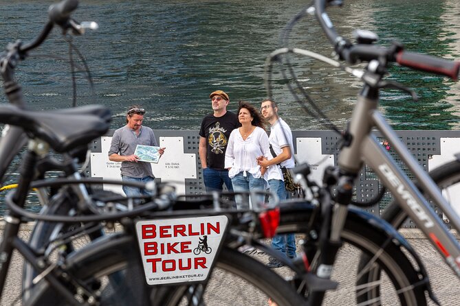 Small-Group Berlin Wall Bike Tour - Reichstag Building Stop: The Big Symbol, Quick Orientation, Easy Entry