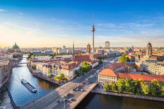 The Best Private Berlin Tour with a Car, Tour Guide and Pick up - Pacing, questions, and how to get the most out of your guide