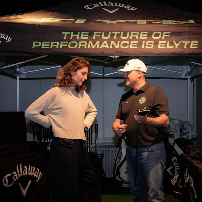 The Ultimate Berlin Golf Bar for Groups, Games & Good Times - What You Are Really Booking at EvoGolf