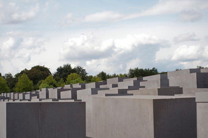 Third Reich Berlin: Hitler and WWII Walking Tour - Soviet Memorial in Tiergarten: victory that still costs lives