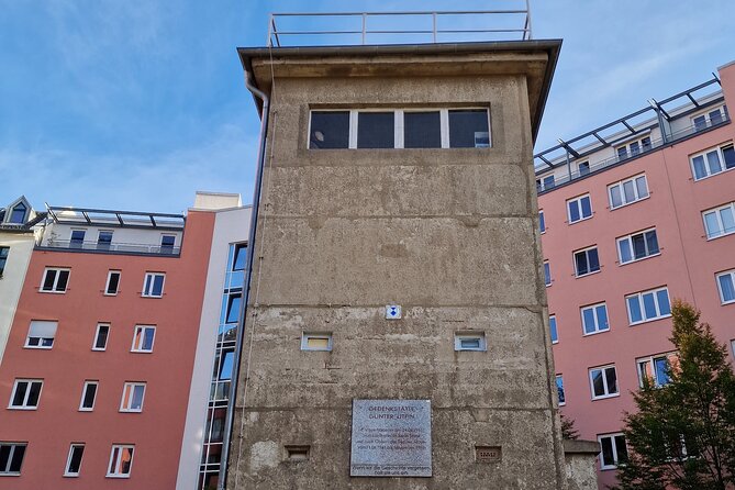 Walking on the Wall: 3-Hour Tour in Berlin - Getting value from a $24.03 Berlin Wall tour