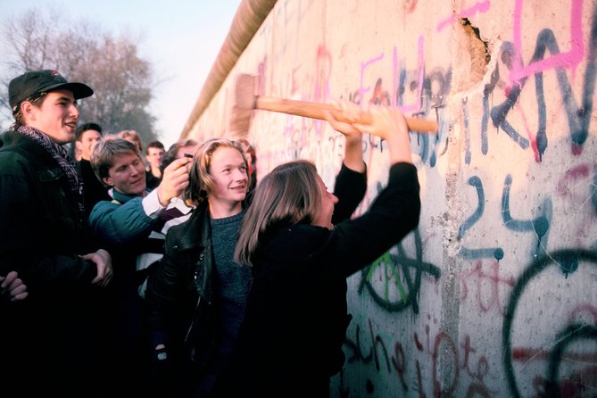 Wall Tour Berlin - Fates, Heroes & Love Stories - Passenger agreements, propaganda pressure, and youth control